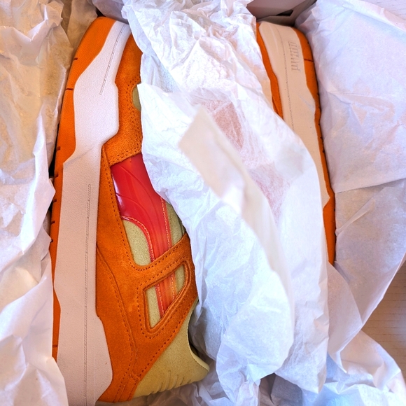 PUMA x Pokemon Slipstream Charmander Jr size 7 EUC - Picture 3 of 8